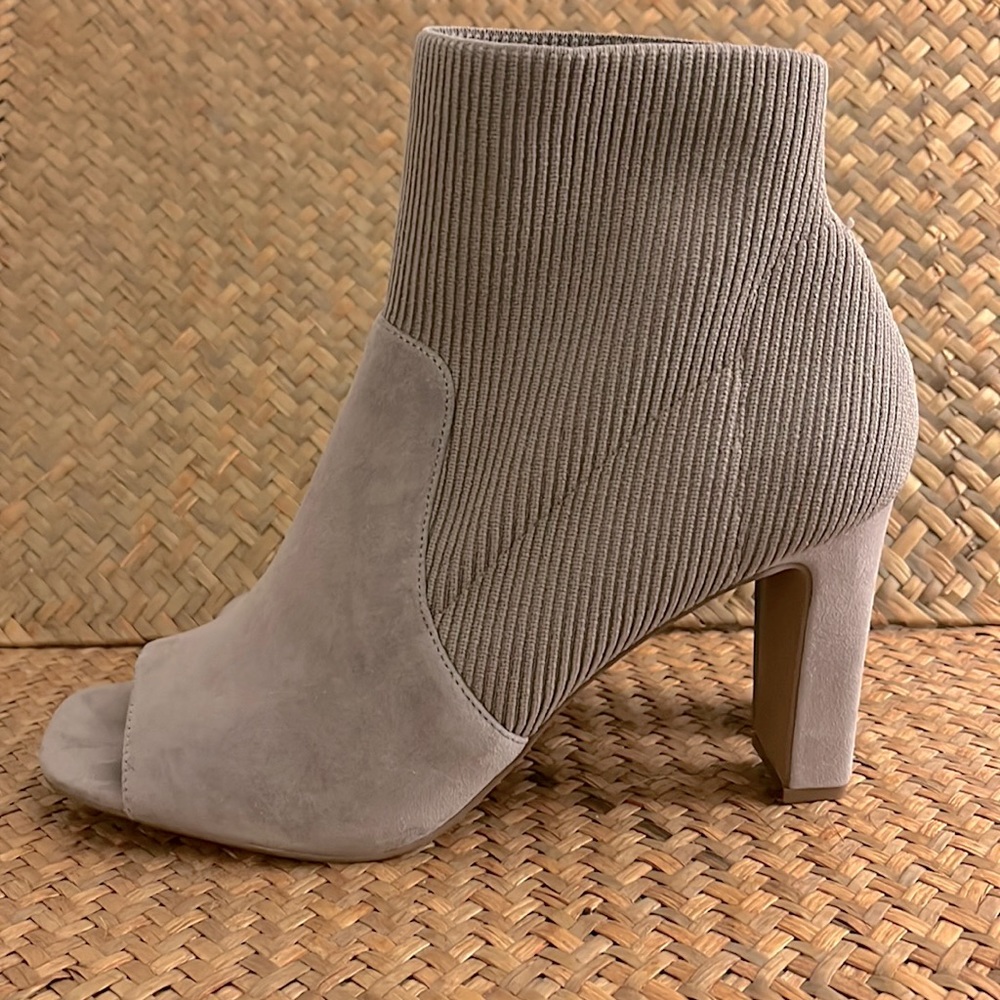 Steve Madden Suede Shoes Size 8.5